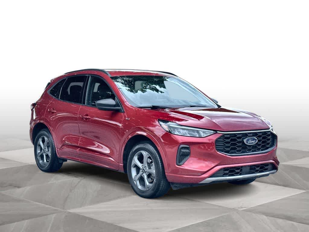 Used 2023 Ford Escape ST-Line AWD/4WD image 2
