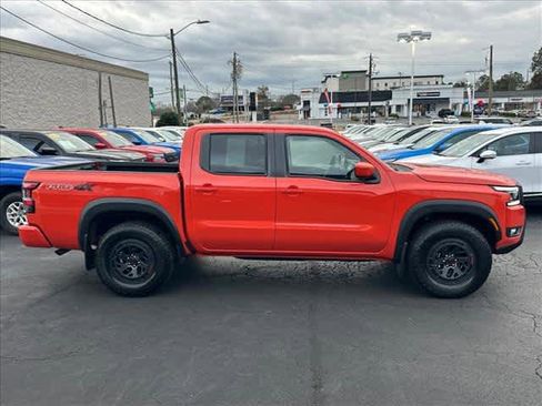 Used 2025 Nissan Frontier PRO-4X w/ Interior Protection Package image 2