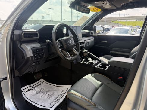 Used 2024 Toyota Tacoma 4x4 Double Cab Hybrid image 38