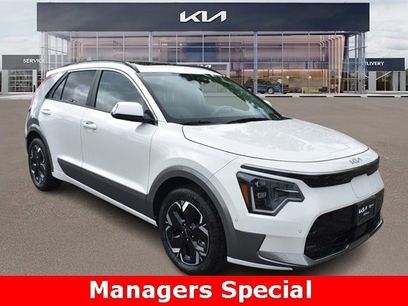 New 2025 Kia Niro Wave w/ Wave Preserve Package