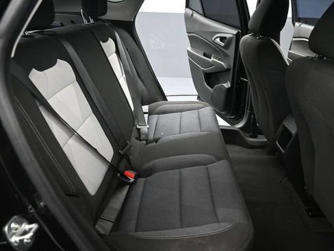Used 2026 Chevrolet Trax LS w/ LS Convenience Package FWD image 25