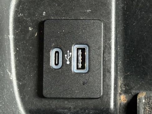 Used 2021 Ford F150 XLT w/ Equipment Group 301A Mid RWD image 33