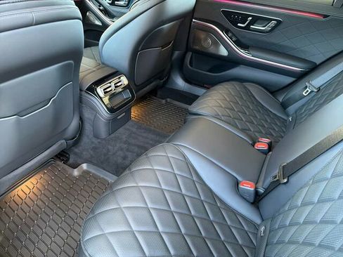 Certified 2025 Mercedes-Benz S 580 4MATIC Sedan image 15