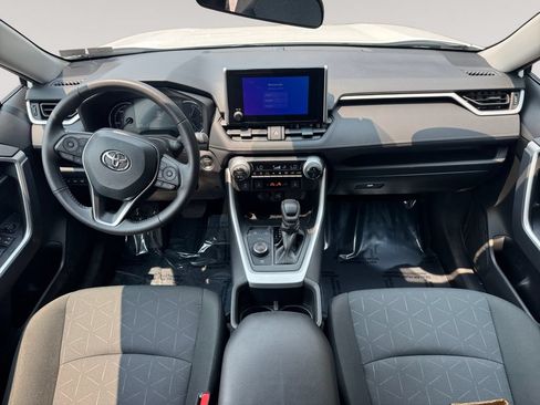 Used 2024 Toyota RAV4 XLE w/ Convenience Package AWD/4WD image 10