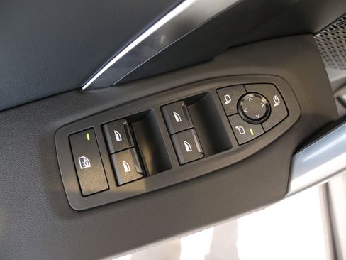 New 2026 BMW X1 xDrive28i w/ Technology Package image 17