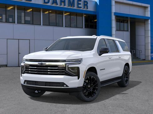 New 2026 Chevrolet Suburban LT w/ Comfort Package AWD/4WD image 20