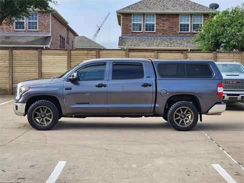 Used 2019 Toyota Tundra SR5 w/ SR5 Upgrade Package AWD/4WD image 11