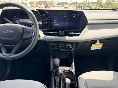 Used 2026 Chevrolet TrailBlazer LT w/ Midnight Edition FWD image 17