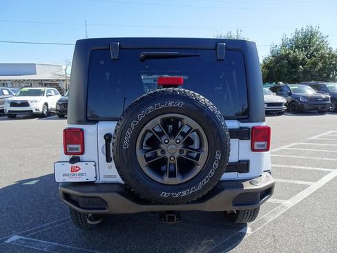 Used 2016 Jeep Wrangler Unlimited Sahara image 5