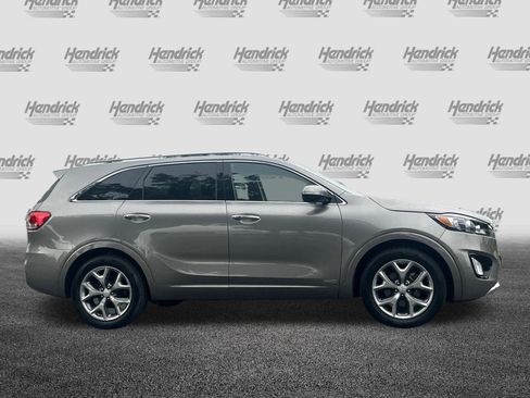 Used 2017 Kia Sorento SX AWD/4WD image 3
