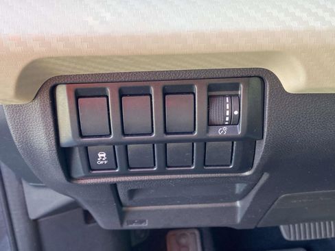 Used 2019 Subaru Ascent 8-Passenger image 18