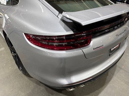 Used 2018 Porsche Panamera 4S image 44
