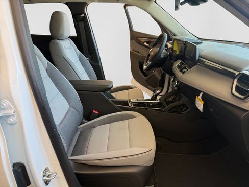 New 2026 Chevrolet TrailBlazer LT w/ Convenience Package FWD image 13