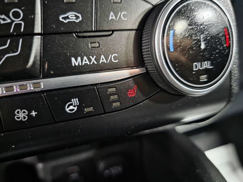 Used 2023 Ford Escape ST-Line Select AWD/4WD image 16