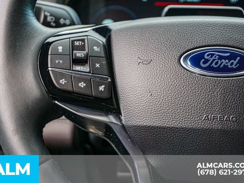 Used 2026 Ford Explorer Platinum w/ LUX Leather Package AWD/4WD image 30