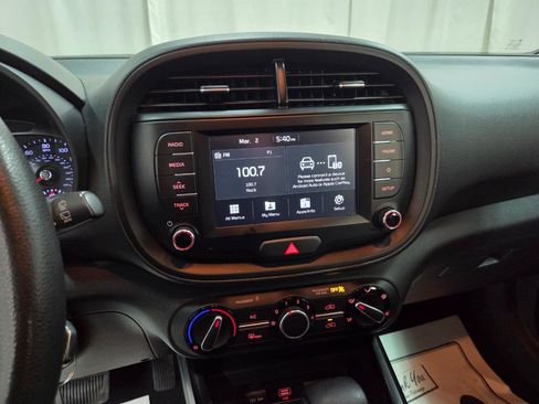Used 2020 Kia Soul S image 20