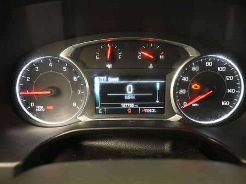 Used 2017 GMC Acadia SLE AWD/4WD image 32