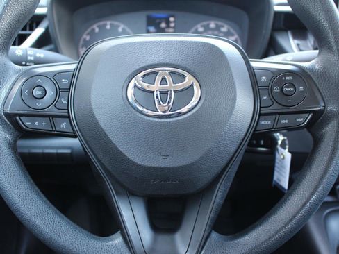 Used 2023 Toyota Corolla LE FWD image 19