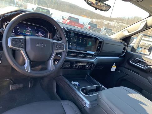 Certified 2025 Chevrolet Silverado 2500 LTZ w/ LTZ Plus Package image 19