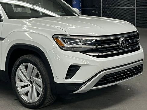 Used 2022 Volkswagen Atlas Cross Sport SE image 42