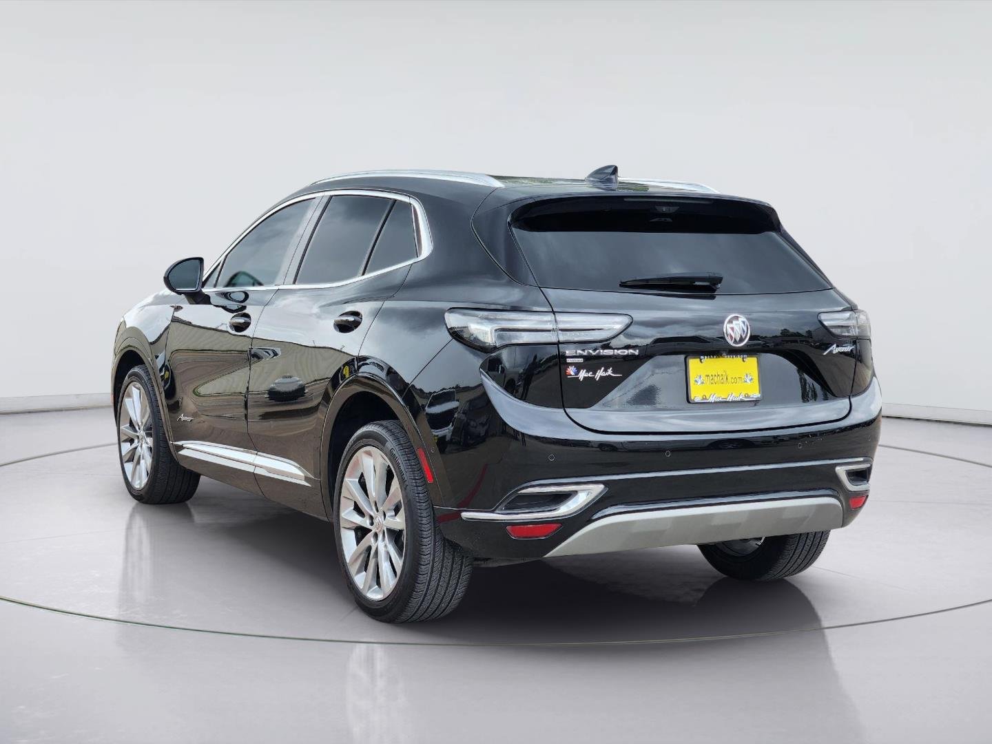 Used 2023 Buick Envision Avenir AWD/4WD image 7