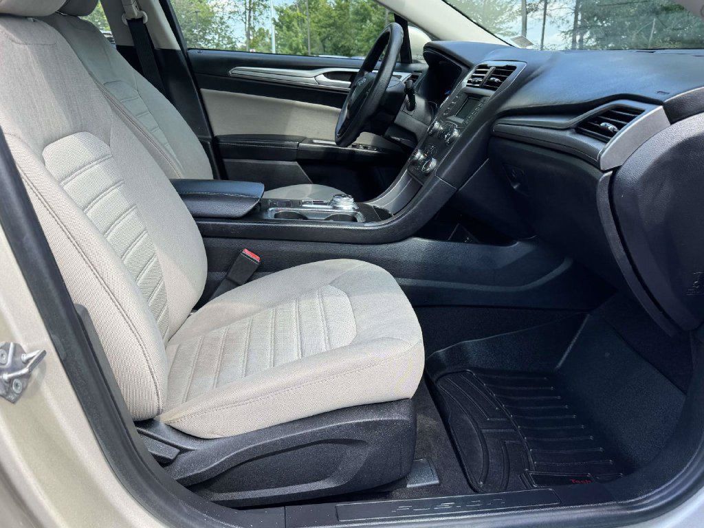 Used 2019 Ford Fusion S FWD image 15
