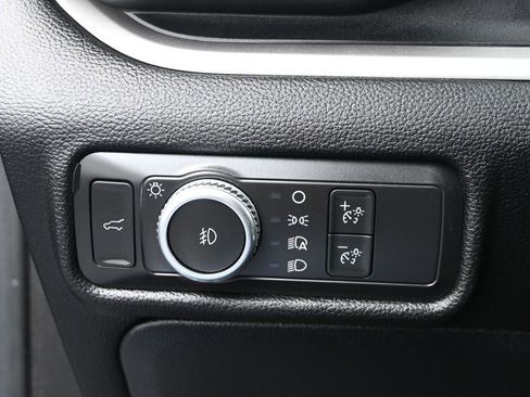 Used 2021 Ford Explorer XLT w/ Equipment Group 202A RWD image 16