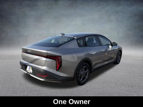 Used 2025 Kia K4 LXS image 6