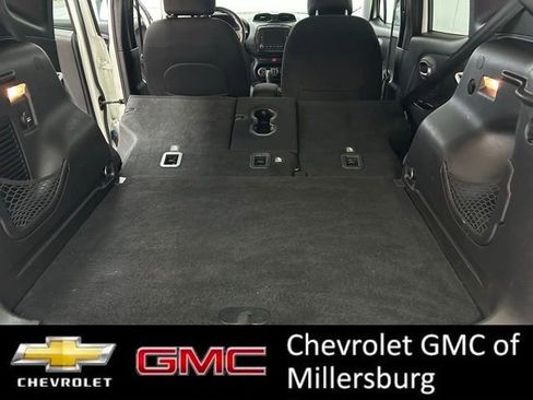 Used 2016 Jeep Renegade Latitude image 31