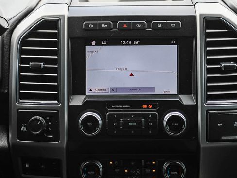 Used 2019 Ford F250 Platinum w/ Platinum Ultimate Package AWD/4WD image 17