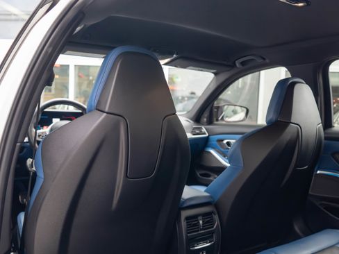 Used 2023 BMW M3 w/ M Carbon Exterior Package image 27