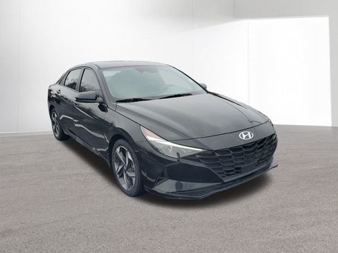 Used 2023 Hyundai Elantra SEL w/ Convenience Package image 12