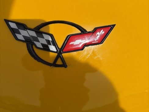 Used 2004 Chevrolet Corvette Convertible w/ Preferred Equipment Group image 39