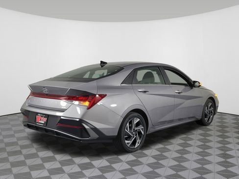 New 2025 Hyundai Elantra Limited w/ Cargo Package image 3