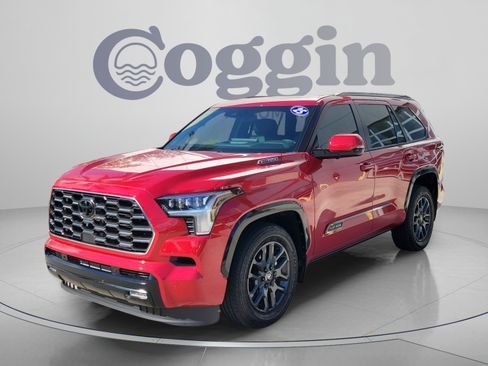 Certified 2025 Toyota Sequoia Platinum AWD/4WD image 1