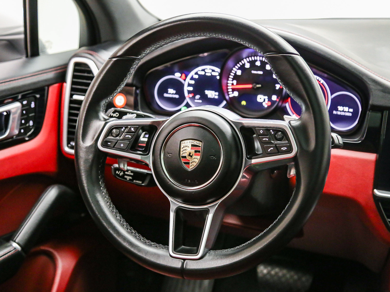Certified 2023 Porsche Cayenne AWD/4WD image 19