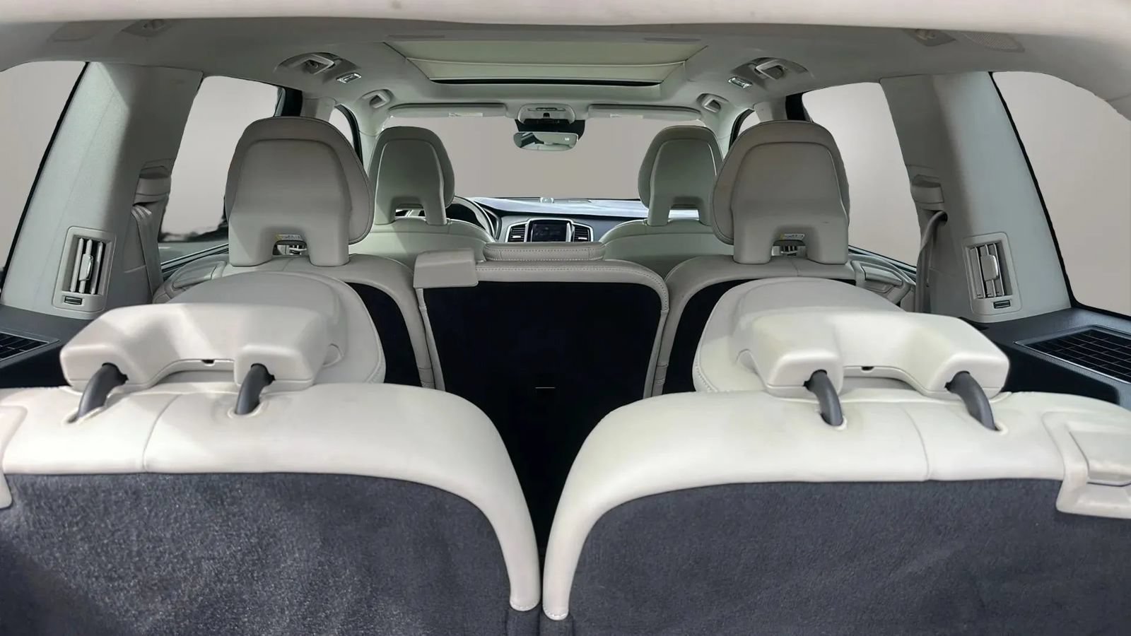 Used 2017 Volvo XC90 T6 Inscription w/ Vision Package AWD/4WD image 10