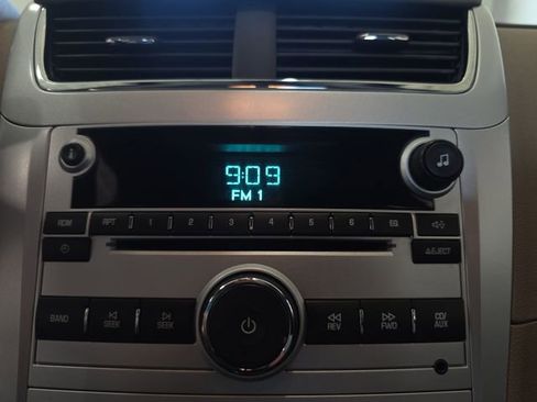 Used 2009 Chevrolet Malibu LS FWD image 17