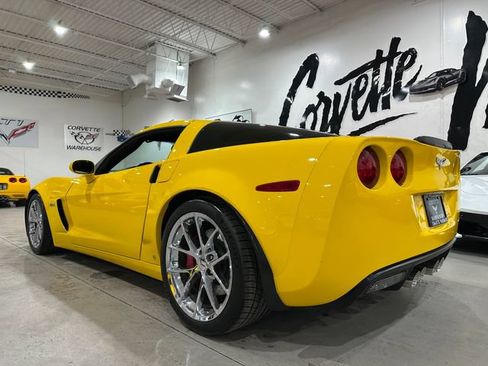 Used 2009 Chevrolet Corvette Z06 w/ Preferred Equipment Group RWD image 4