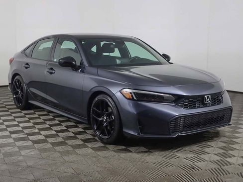 Used 2025 Honda Civic Sport image 2