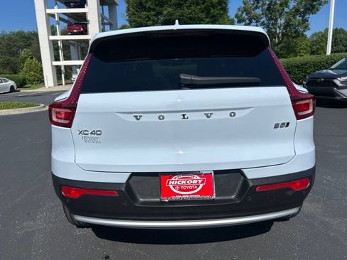 Used 2024 Volvo XC40 B5 Plus w/ Protection Package Premier AWD/4WD image 8