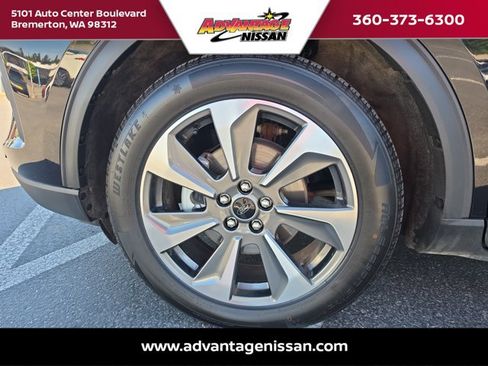 Used 2024 Ford Escape Platinum AWD/4WD image 33