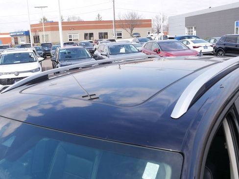 Certified 2023 Volkswagen Atlas SEL image 11