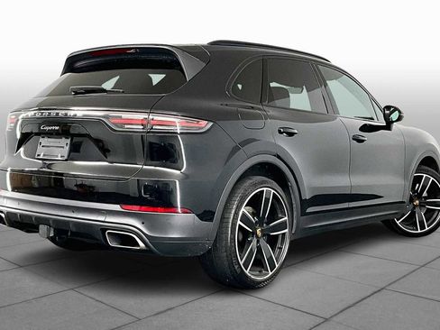 Used 2022 Porsche Cayenne image 23