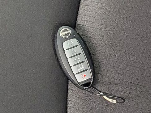 Used 2023 Nissan Altima 2.5 SV FWD image 32