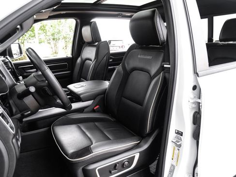 Used 2023 RAM 1500 Laramie AWD/4WD image 8