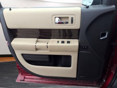 Used 2019 Ford Flex SEL w/ Equipment Group 202A FWD image 16