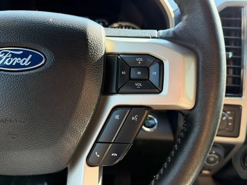 Used 2019 Ford F150 Lariat w/ Trailer Tow Package AWD/4WD image 19