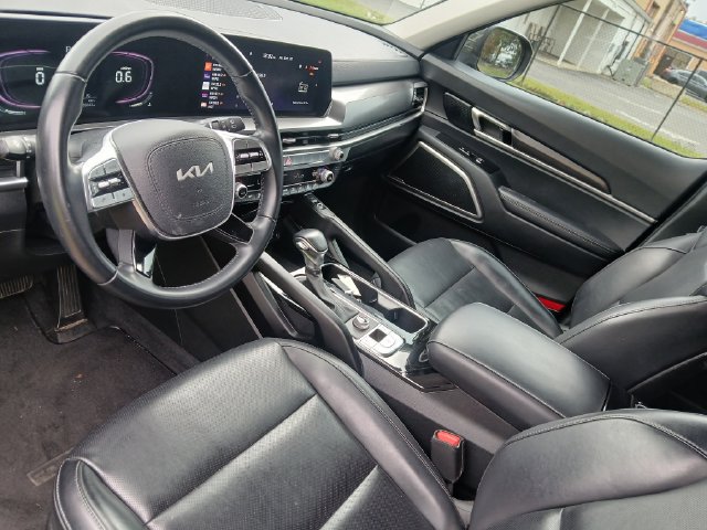Certified 2024 Kia Telluride S w/ S Sunroof Package FWD image 37