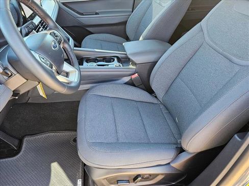 New 2026 Ford Explorer Active image 4